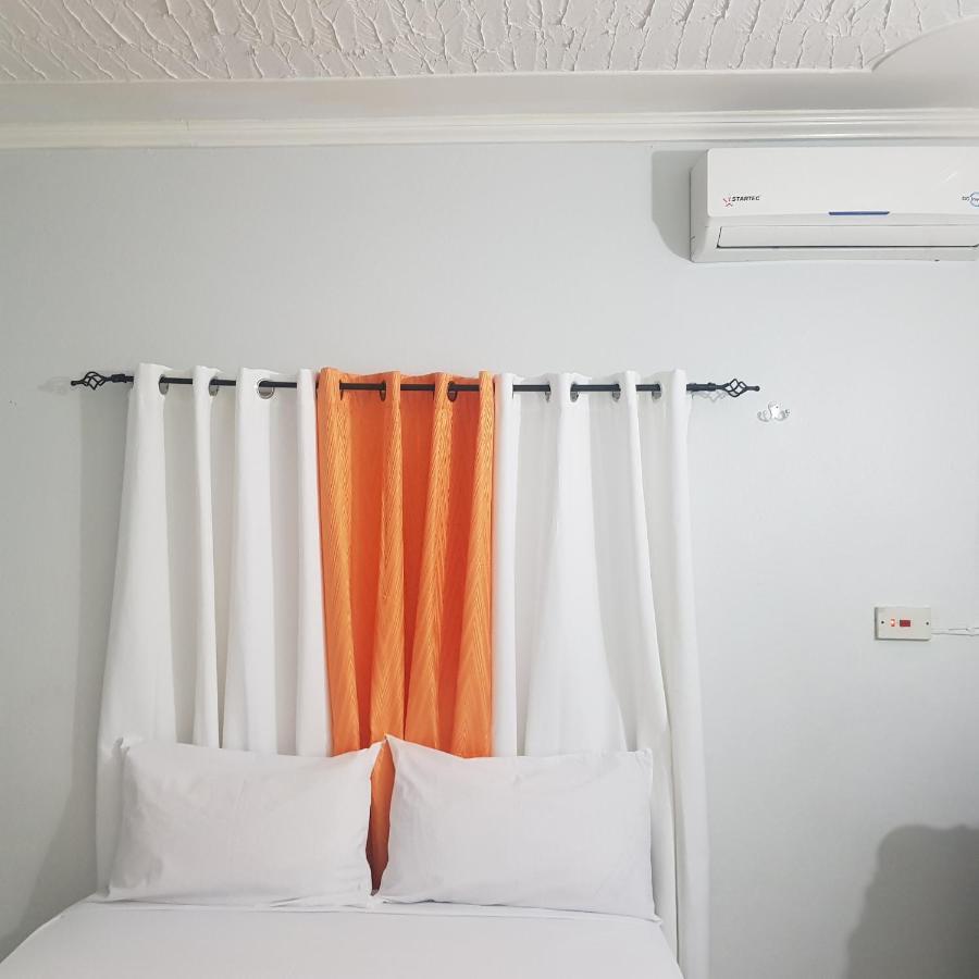 The Braemar Suite III New 킹스톤 외부 사진